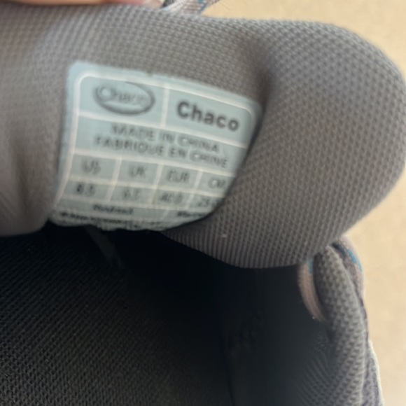 EUC Chaco’s hiking sneakers gray and teal mesh and suede.  8.5 - Picture 9 of 10